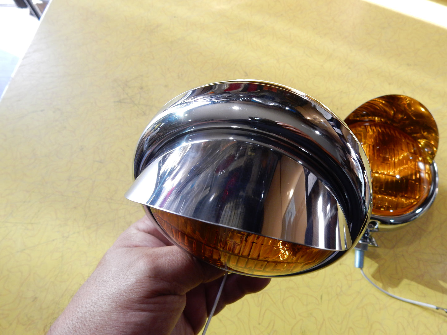 FOG LIGHTS WITH VISORS 5 INCH CHROME HOUSING 12 VOLT
