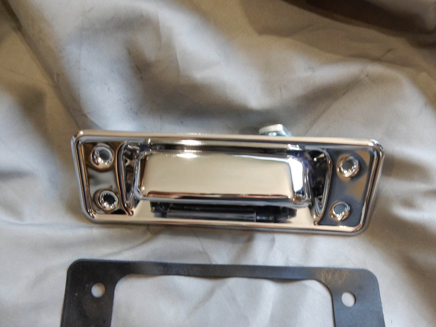 TAILGATE HANDLE ASSEMBLY FOR 1966-77 FORD BRONCO CHROME 1964-1972 FORD TRUCK TAILGATE HANDLE