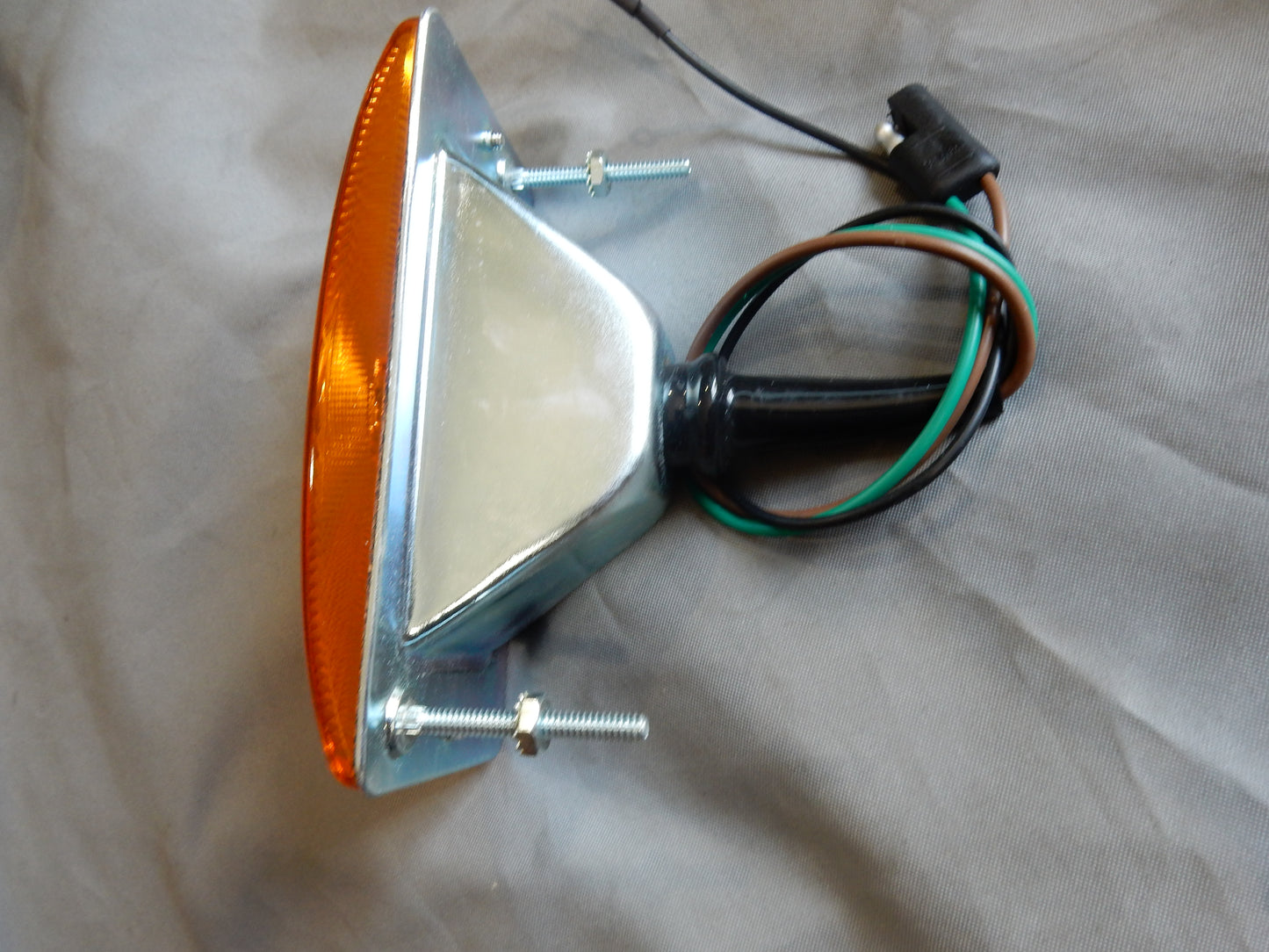 FORD BRONCO PARKING LIGHT ASSEMBLY 1969 TO 1977